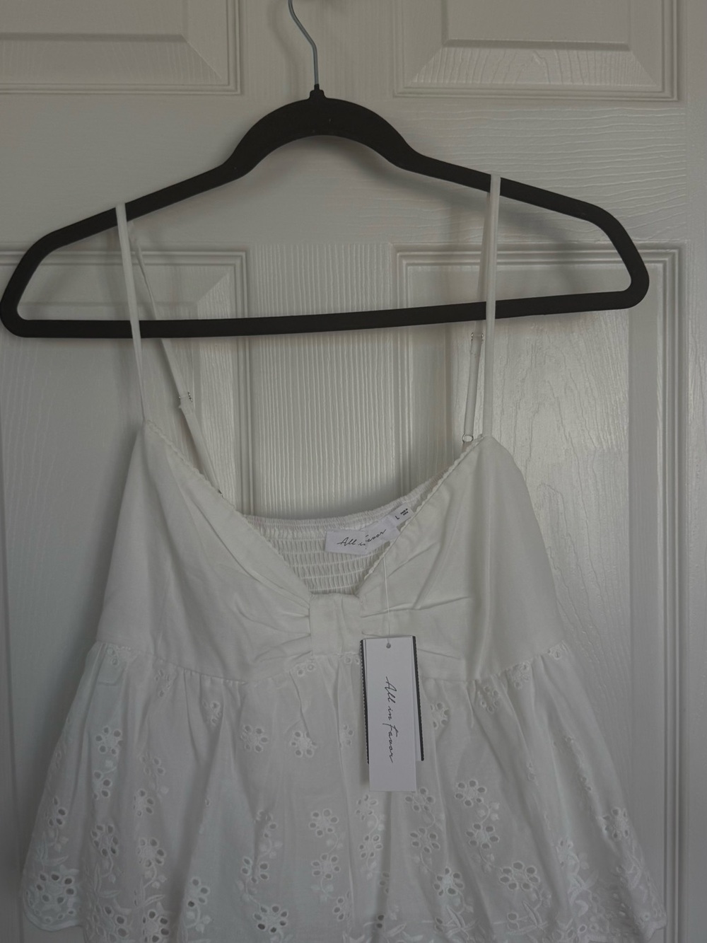 NWT All In Favor White Eyelet Bow-Front Spaghetti Strap Top🎀🤍
